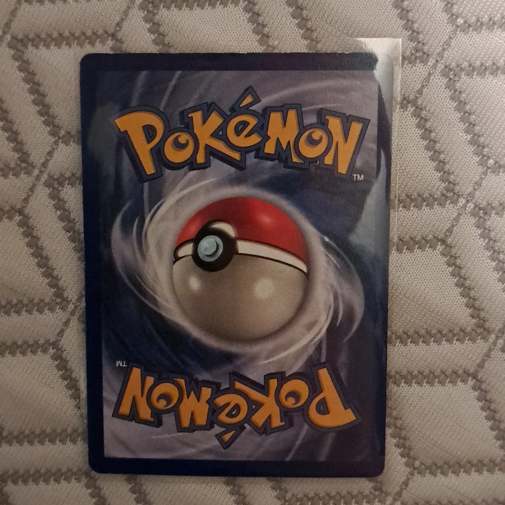 Pokemon card - Picture 2 of 2